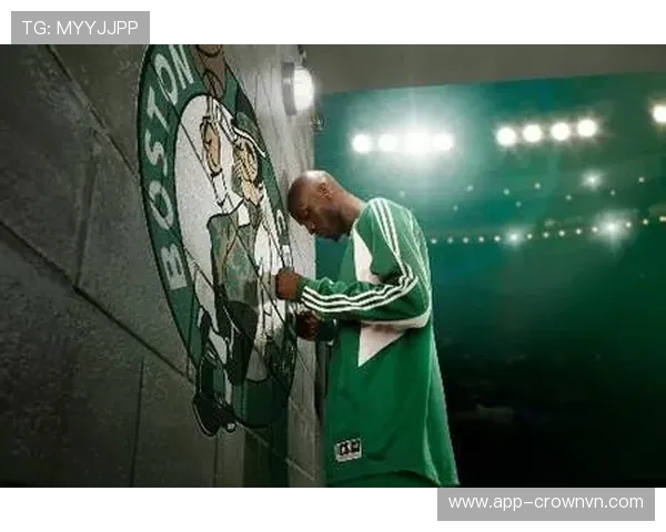 加内特防守覆盖力胜邓肯，篮下保护改变球队防守结构