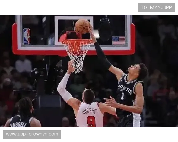 文班亚马挡拆牵制对位内线拉开外线空间超新秀季