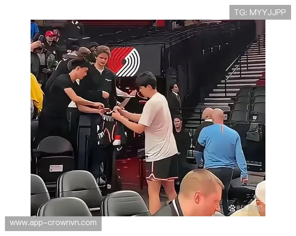 杨瀚森训练完直接去豪车展，谁告诉我这不是世界级土豪现场？