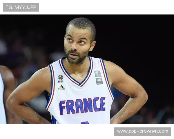 托尼·帕克挡拆突破提升快攻效率拉开比赛节奏